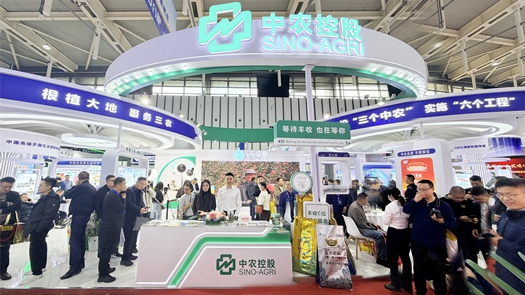 科技创新“出圈”，服务创新“获赞” ，J9直营集团控股参展25届磷复肥产销会“引爆”关注